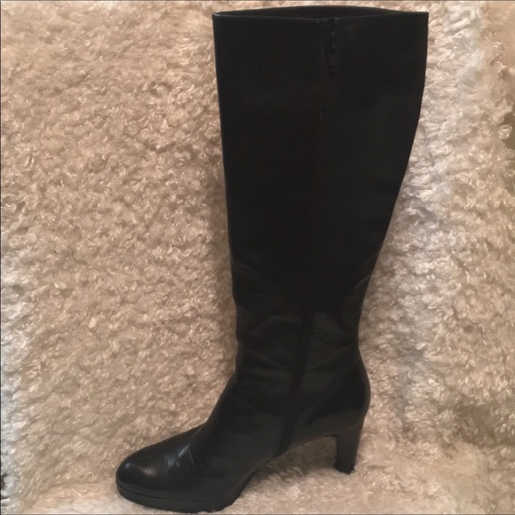 Stuart Weitzman Genuine Leather Tall Boots - Picture 2 of 10